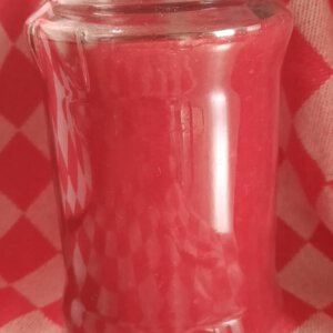 Pruim - rode bessenjam  (half gezoet)